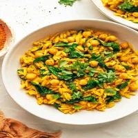 Orzo épicé citronné et pois chiches