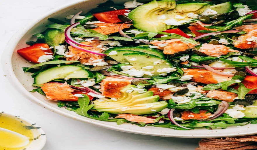 Saladiers grecs au saumon
